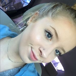 Meet your Posher, Alyssa